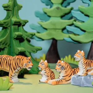 Bumbu // Wooden Tiger Lying> For 5+ Year Olds | For 4+ Year Olds