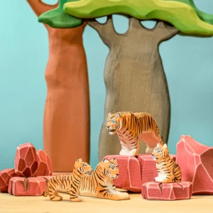 Bumbu // Wooden Tiger Standing> For 5+ Year Olds | For 4+ Year Olds