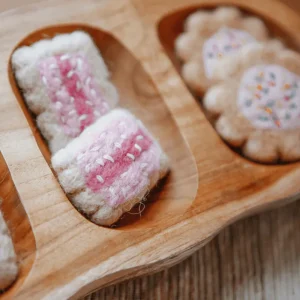 Tara Treasures Felt Iced Vovo Biscuits (Set of 3)> Small World Play | Food Play