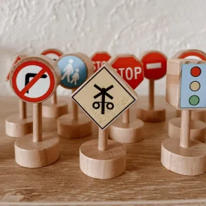 The Freckled Frog Learning Traffic> Small World Play | Vehicle Play