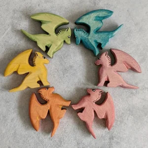 NOM // Dragon (Small)> Small World Play