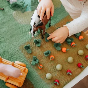 Tara Treasures Play Mat // Farm (Large)> For 5+ Year Olds | For 4+ Year Olds