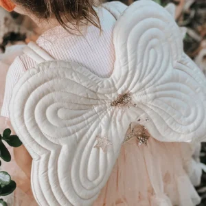 Bonne Mere Starry Masks and Heirloom Angel Wing Set> Small World Play