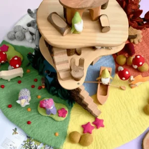 Tara Treasures // Felt Four Seasons Play Mat> Small World Play