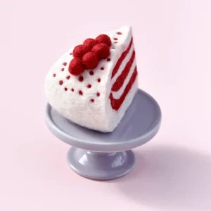 Tara Treasures // Felt Red Velvet Cake Slice> Food Play