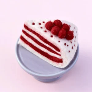 Tara Treasures // Felt Red Velvet Cake Slice> Food Play
